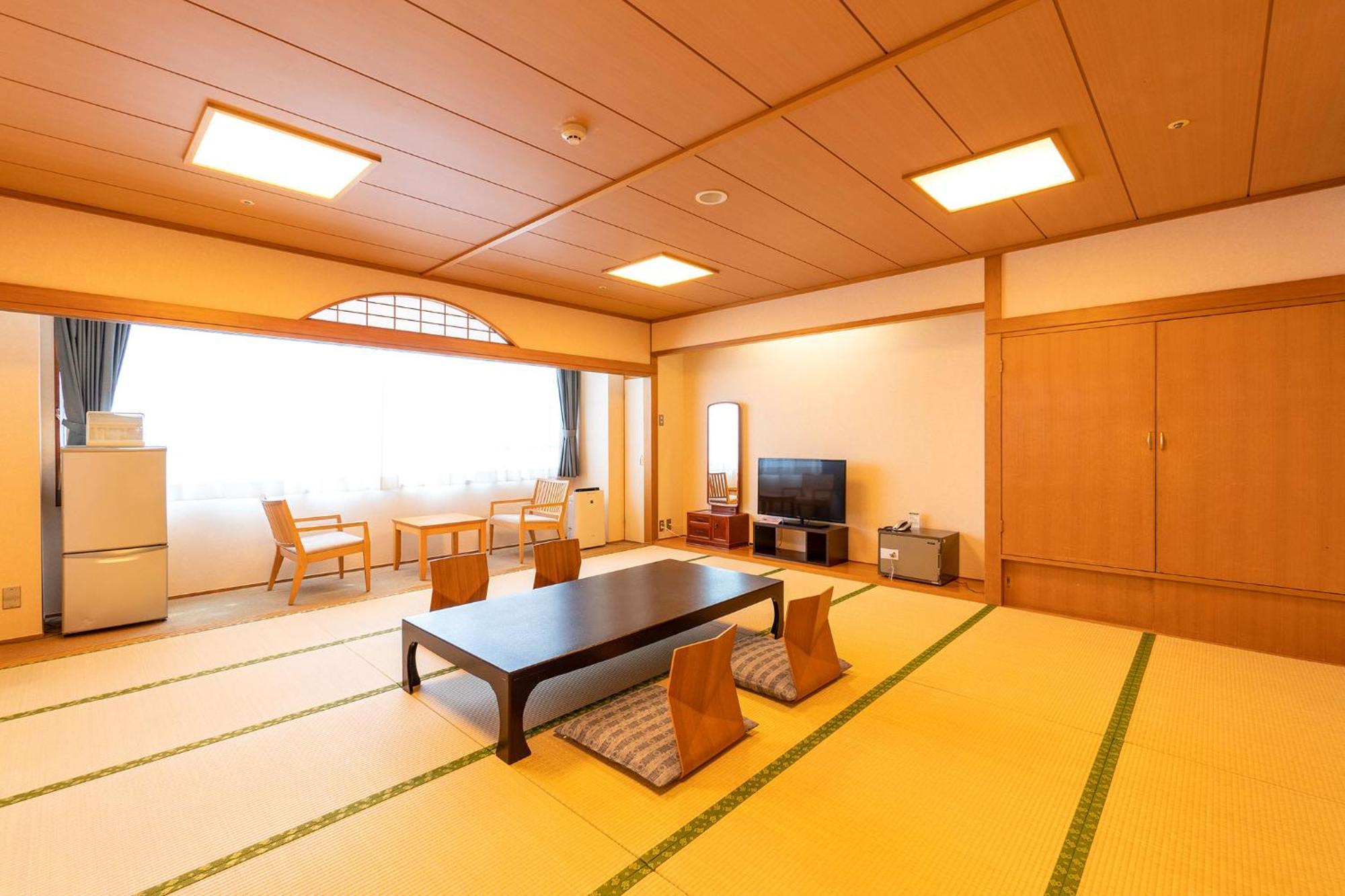 Hotel Ooedo Onsen Monogatari Aizu Extérieur photo