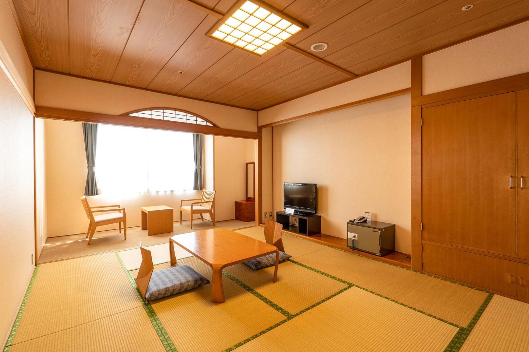 Hotel Ooedo Onsen Monogatari Aizu Extérieur photo