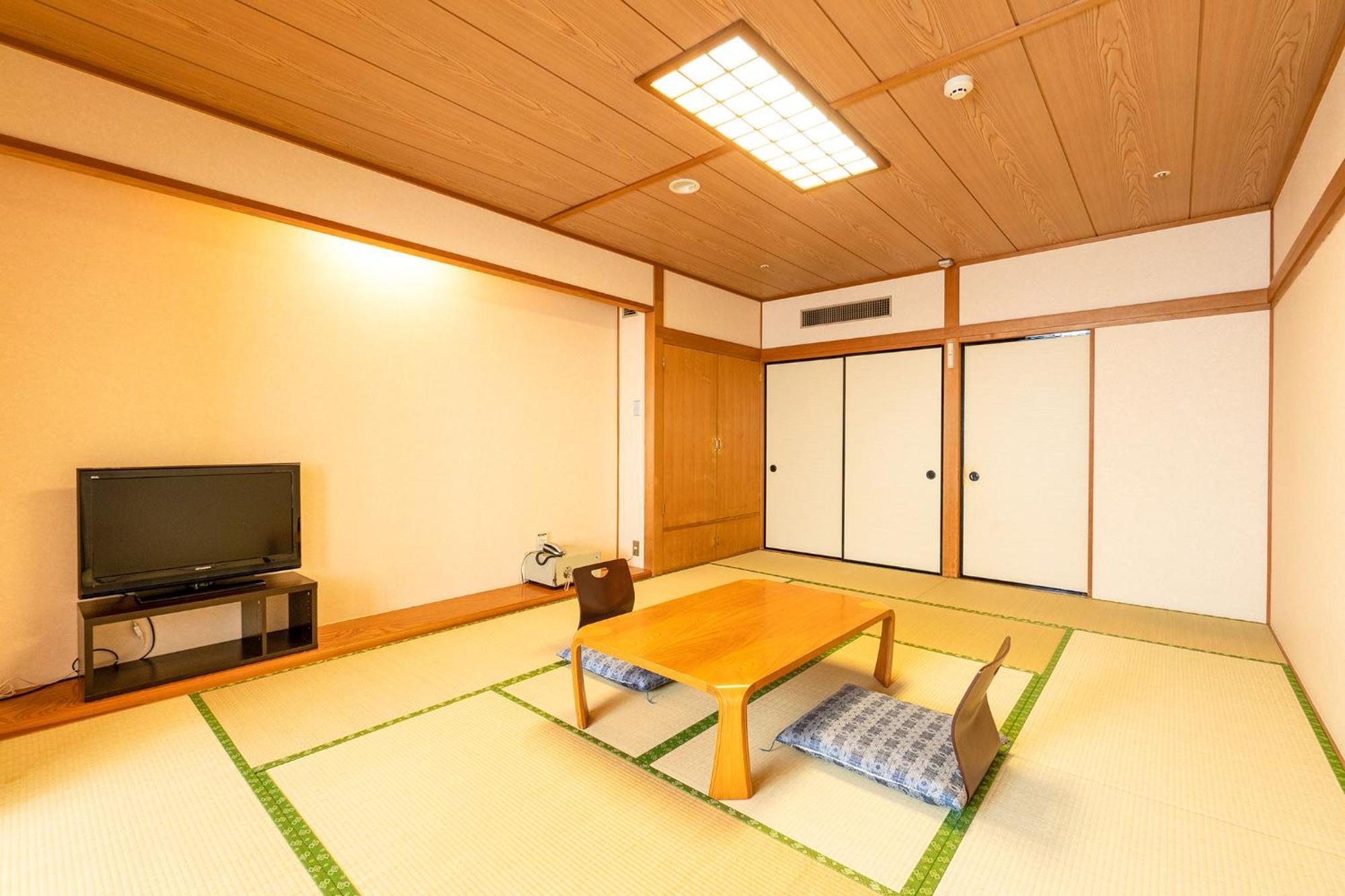 Hotel Ooedo Onsen Monogatari Aizu Extérieur photo