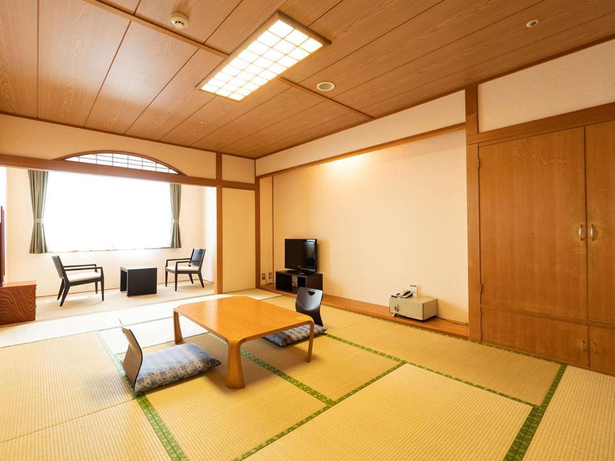 Hotel Ooedo Onsen Monogatari Aizu Extérieur photo